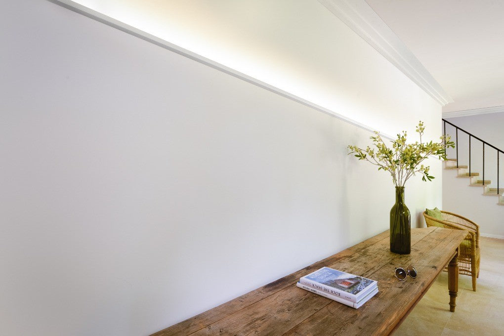 Corniche lumineuse flexible en stuc pour éclairage indirect CX189F | 27x27x2000mm