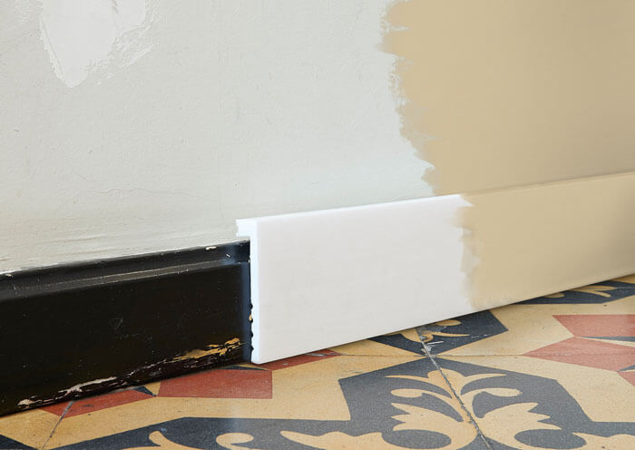 Baseboard SX171 in white | 22 x 100 x 2000 mm