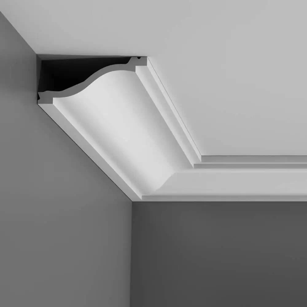 C331 cornice in white  | 135 x 64 x 2000 mm